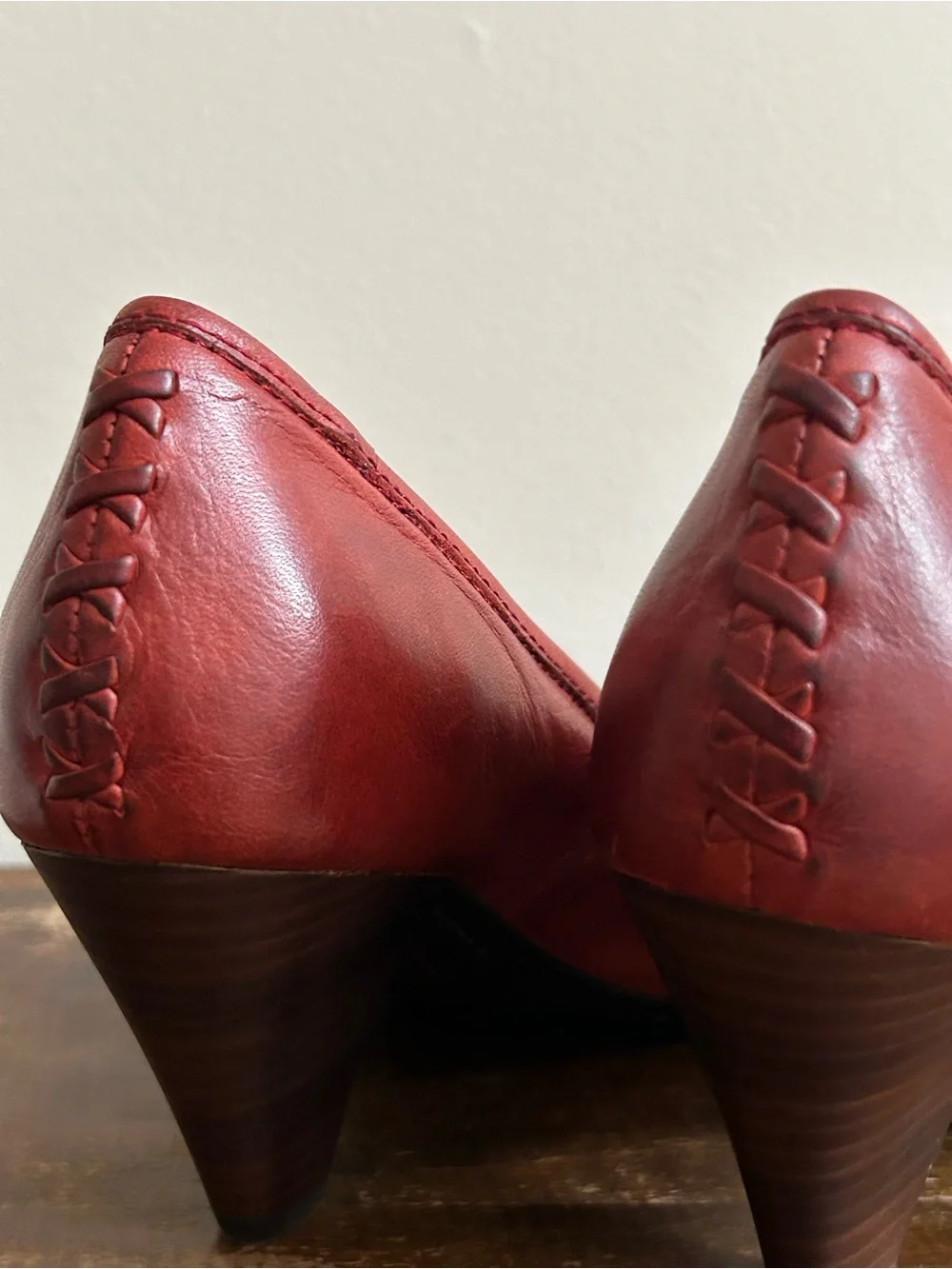 FRYE Regina Pump Red